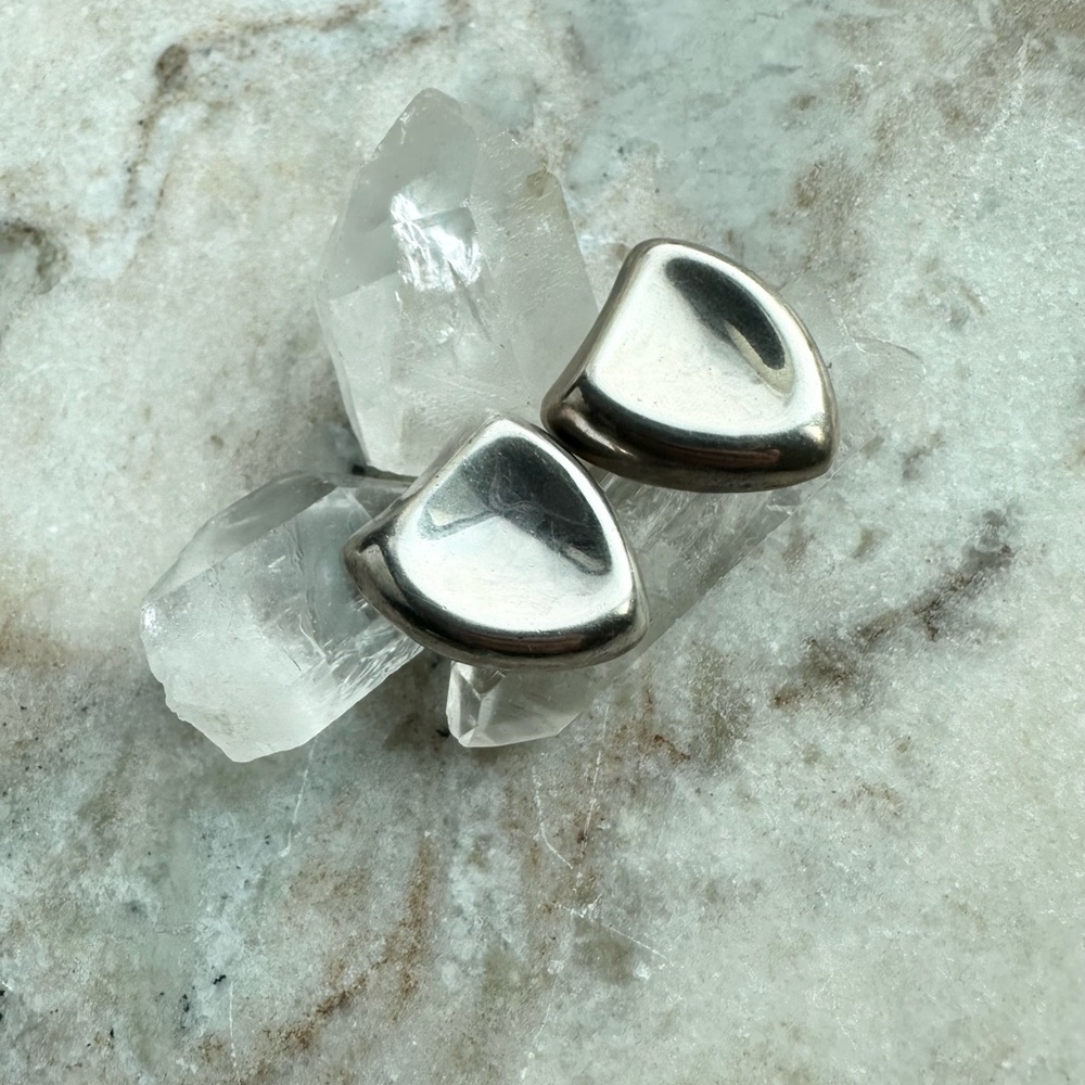 Vintage Sterling Silver Mexico Women’s Sculpted Metal Earrings